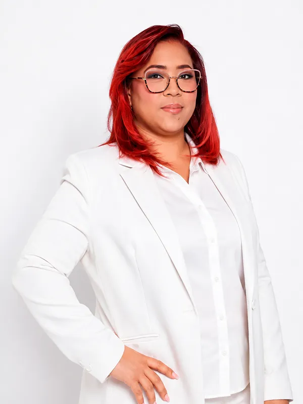 Adonay Jones, encargada de cobros en DC Seguros Panamá